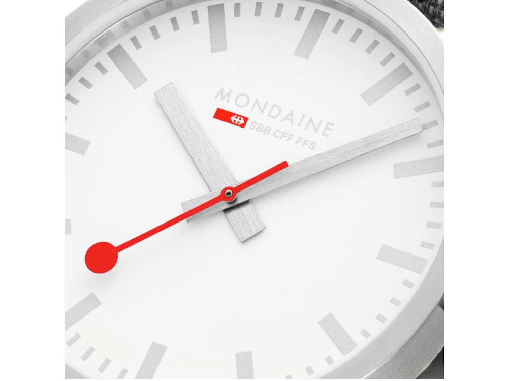 Mondaine: A660.30360.17SBB