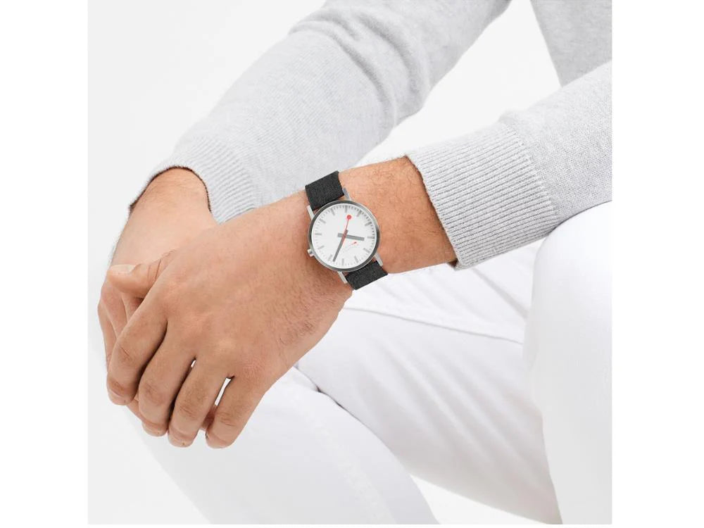 Mondaine: A660.30360.17SBB