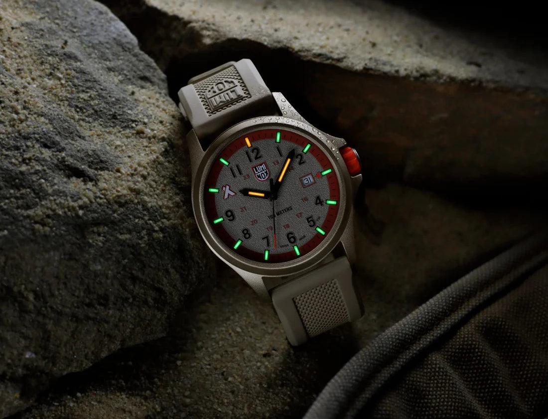 Luminox: XB.3717