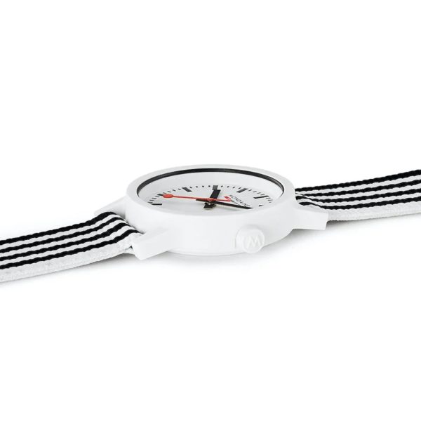 Mondaine: MS1.32110.LA