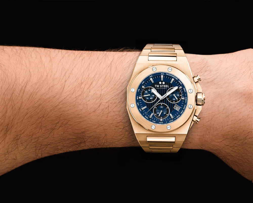 TW Steel: CE4082