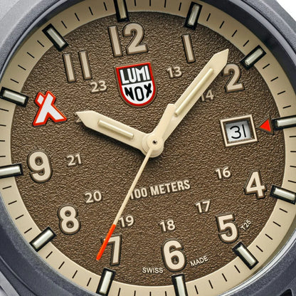 Luminox: XB.3716