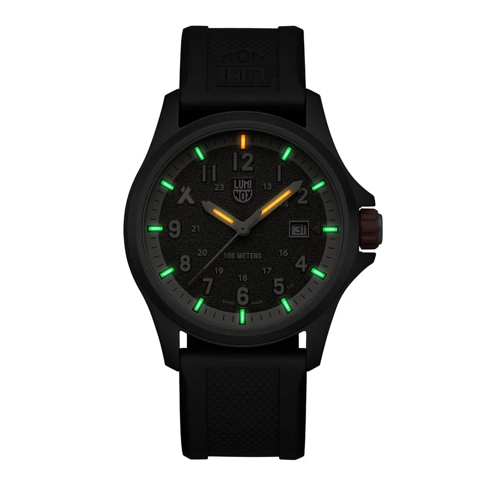 Luminox: XB.3716