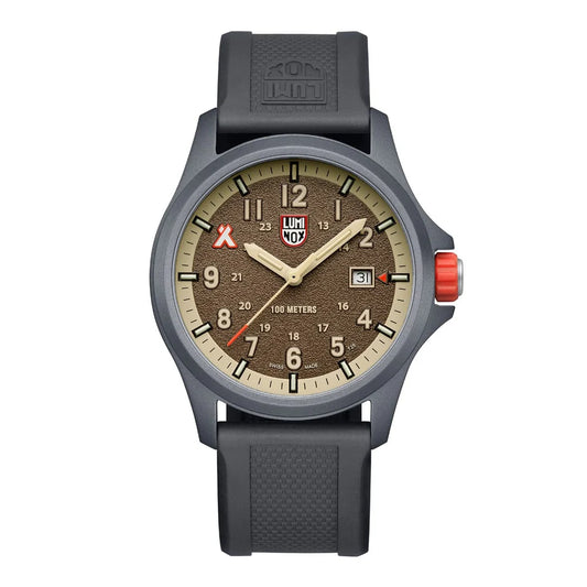 Luminox: XB.3716