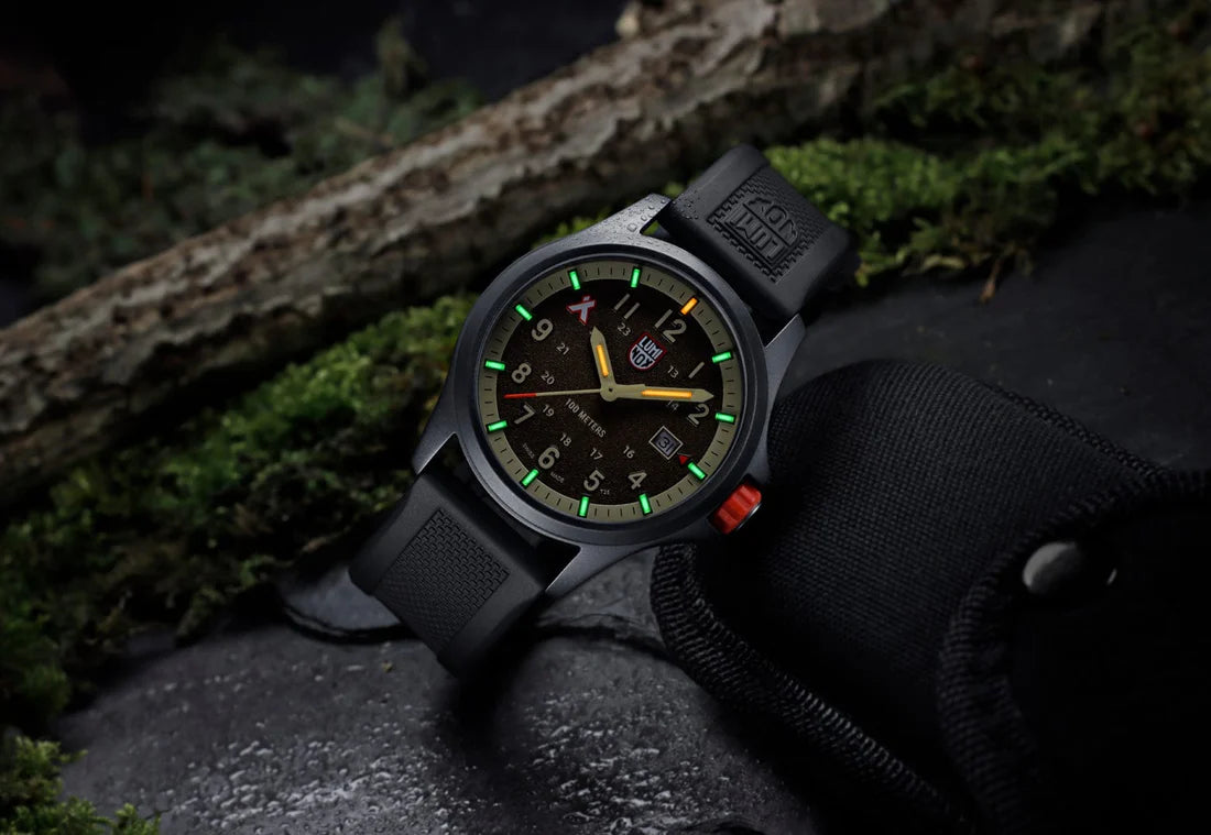 Luminox: XB.3716