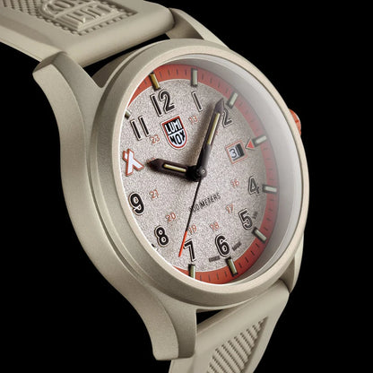 Luminox: XB.3717