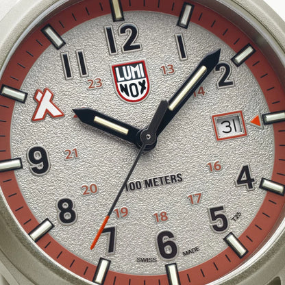 Luminox: XB.3717