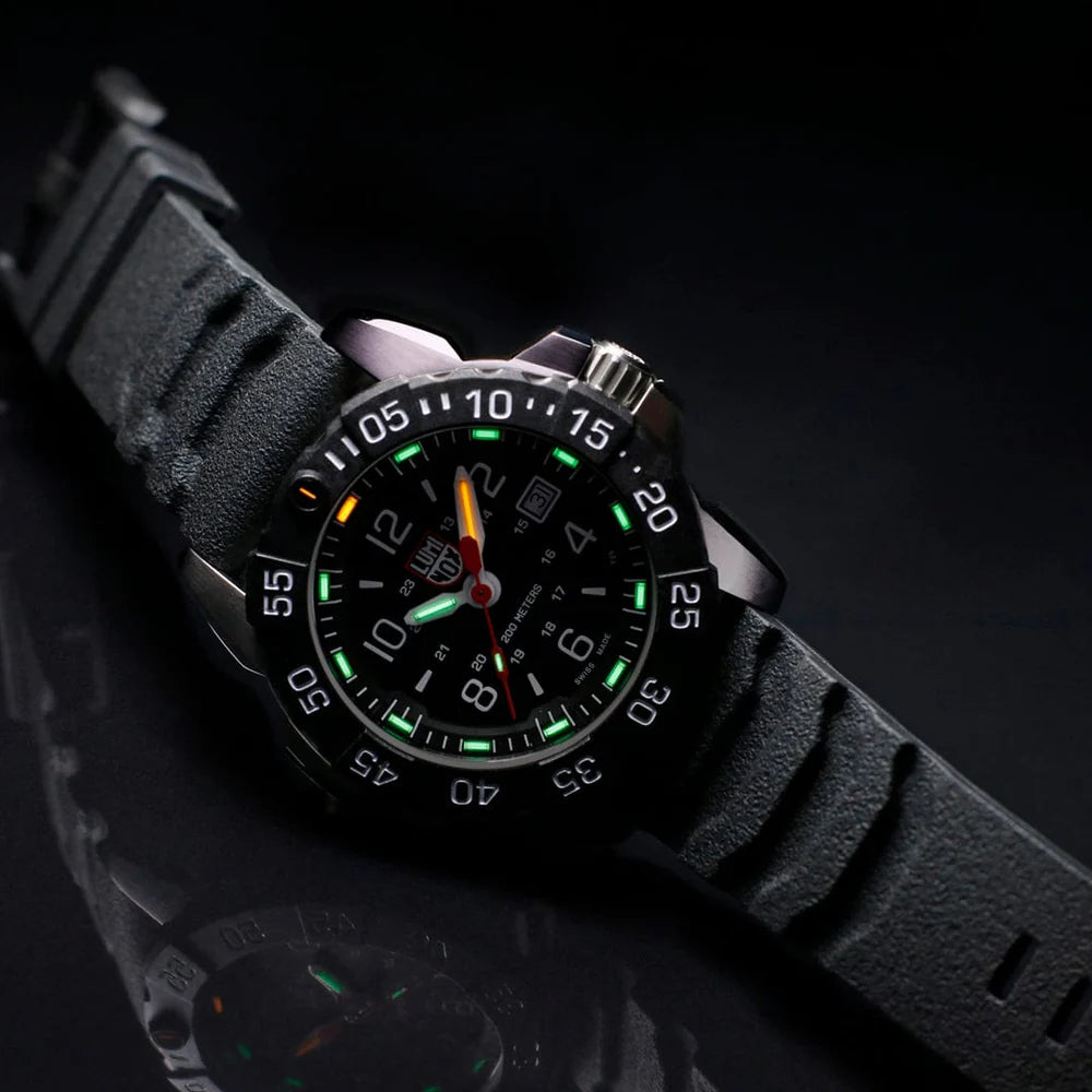 Luminox: XS.3251.CB