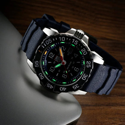 Luminox: XS.3253.CB