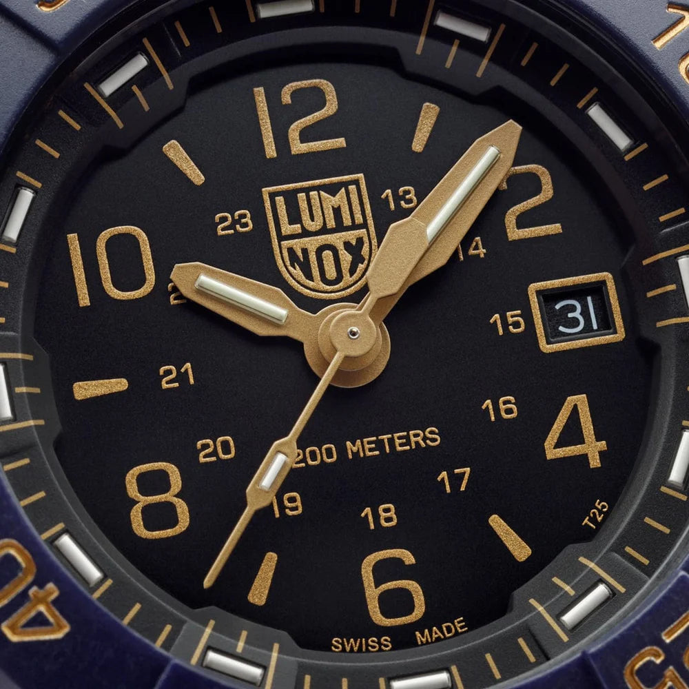 Luminox: XS.3255.CB.NSF