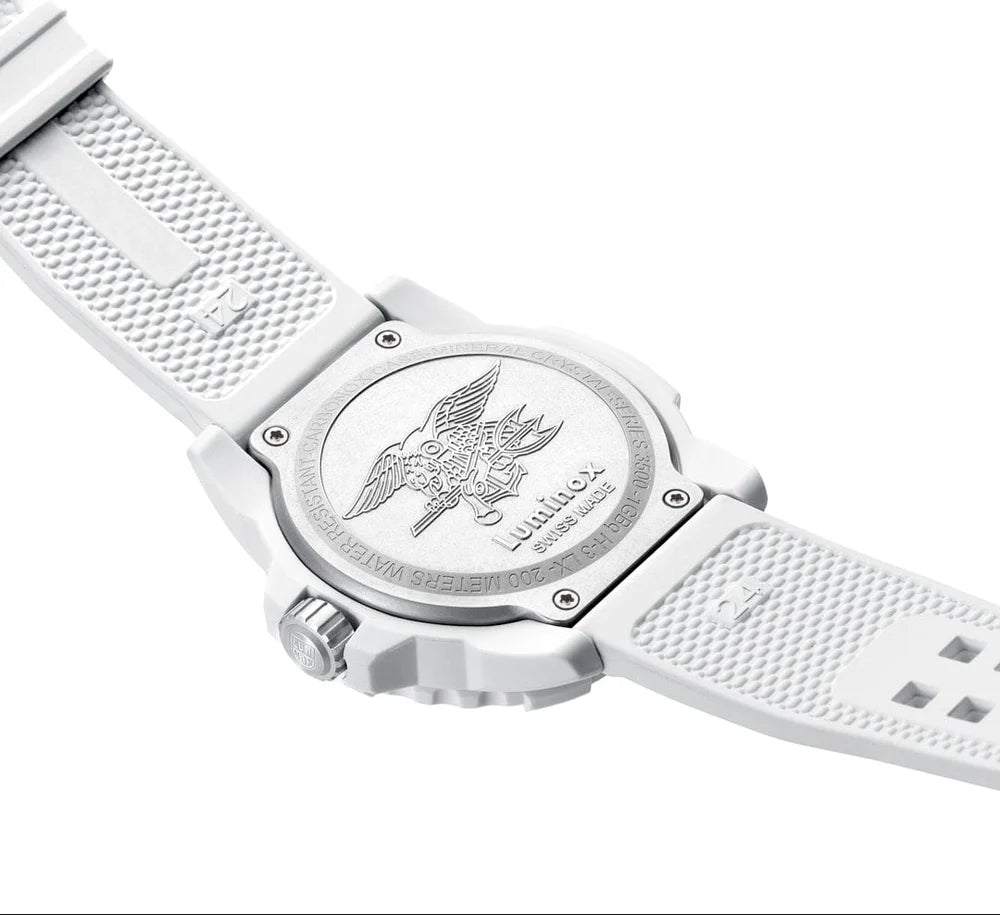 Luminox: XS.3507.WB