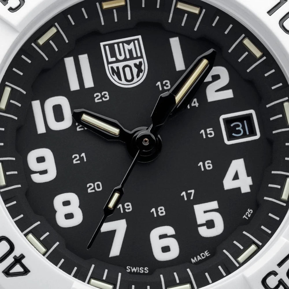 Luminox: XS.3507.WB