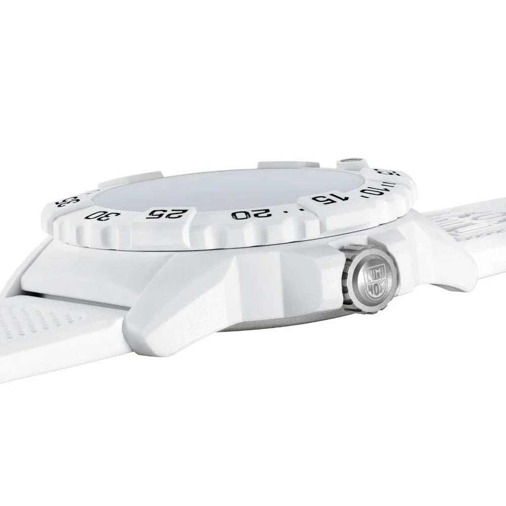 Luminox: XS.3507.WB